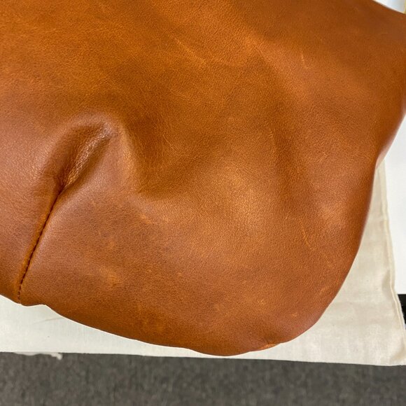 Clare V Moyen Messenger in Tan Leather - Picture 3 of 12